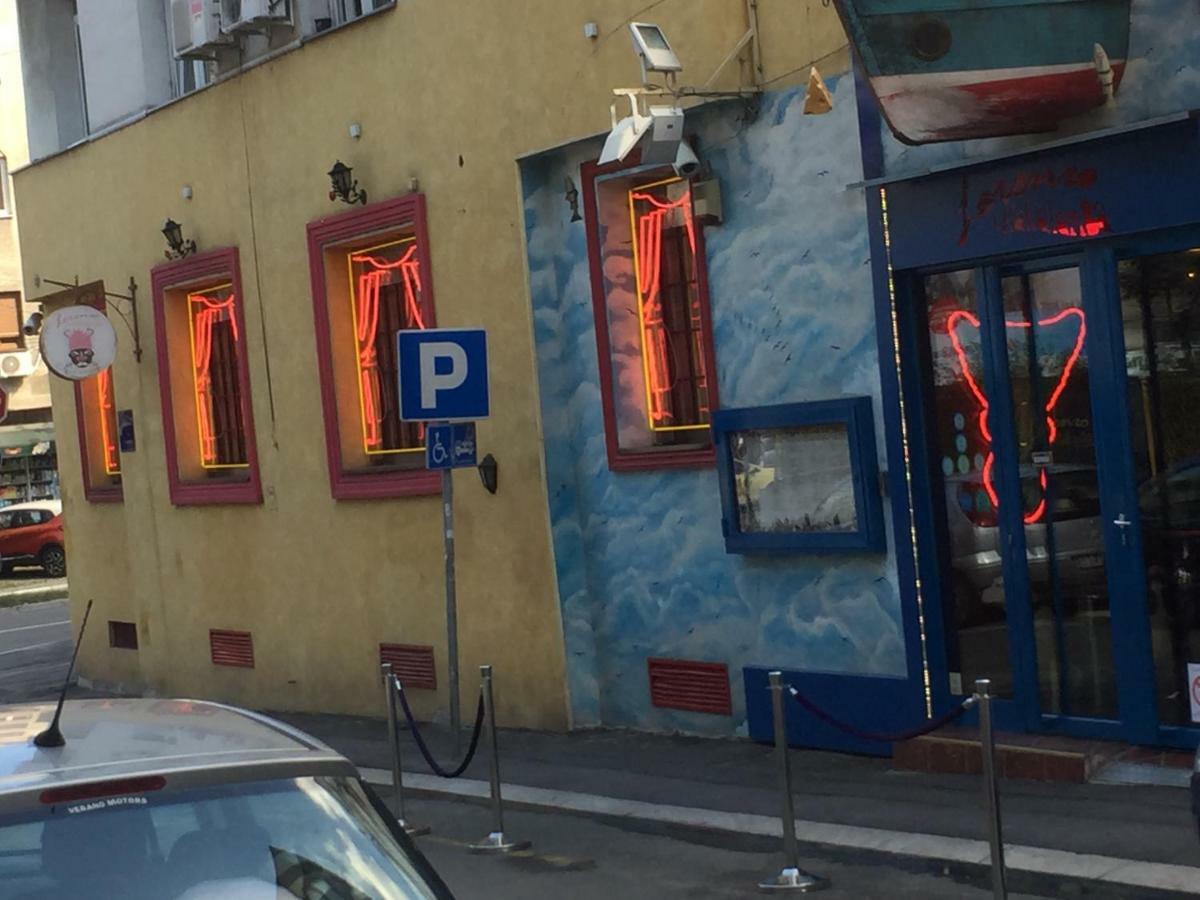 Romance Belgrad Exteriör bild